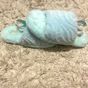 Women’s Ugg slippers